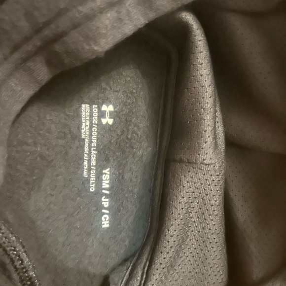 Under Armour Black Hoodie Youth size small - Picture 2 of 2